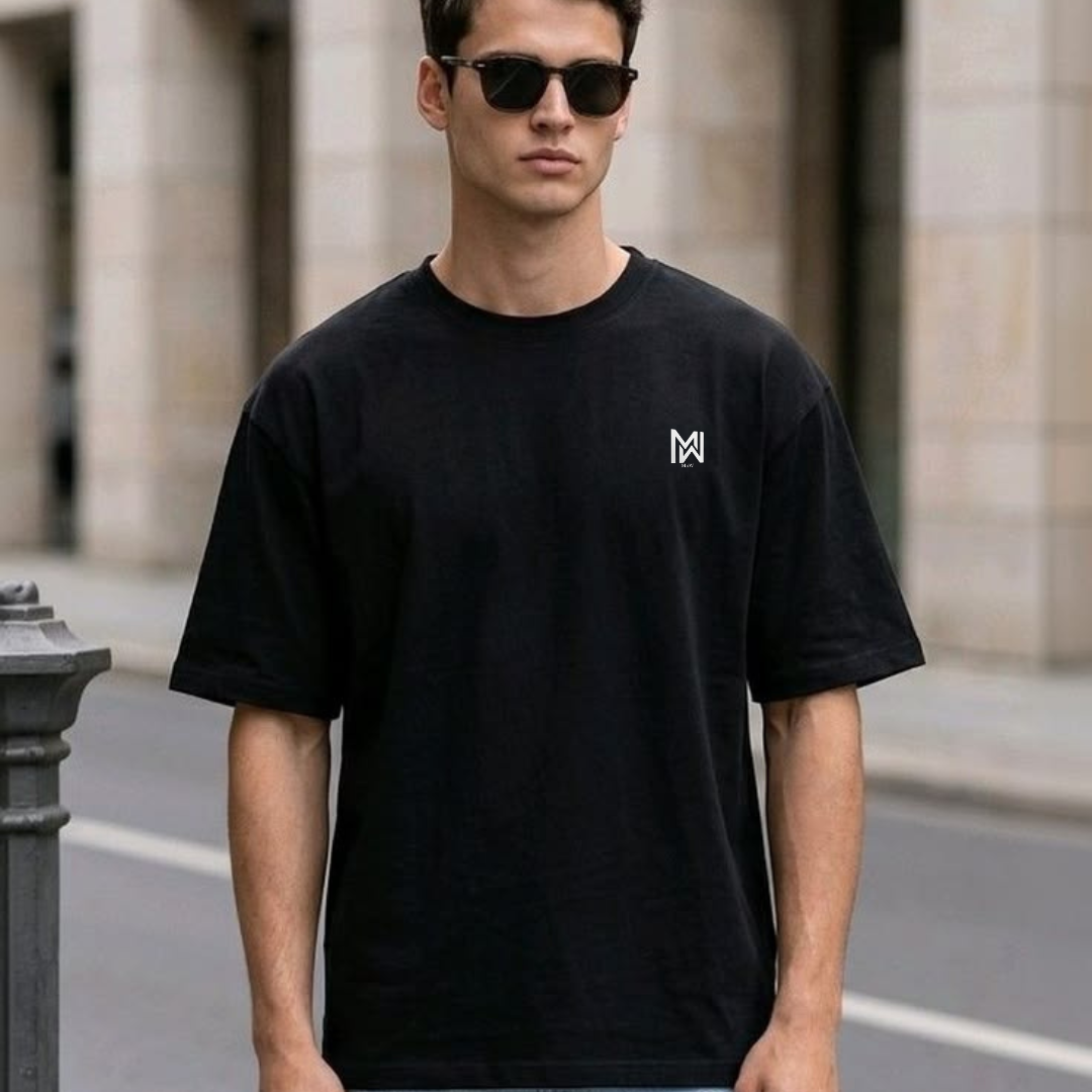 MNW T SHIRT BLACK PLAIN
