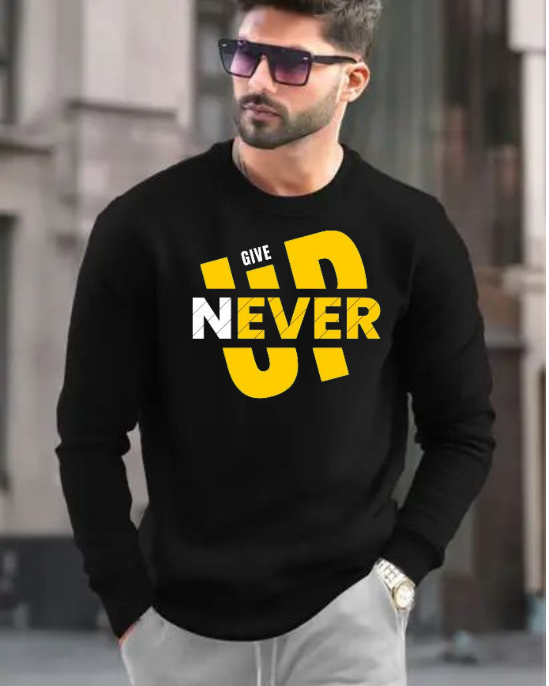 MNW Sweatshirt Keep Moving Forward